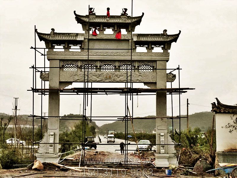 仿古建斗拱農村口單門三樓石牌坊雕塑