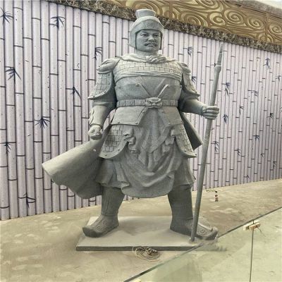 景區展館擺放青石雕刻古代將軍雕像